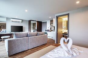 Grand Sala Thai
