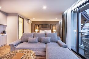 Grand Sala Thai