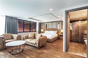 Grand Sala Thai