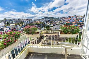 Ngan Pho Studio & Hotel