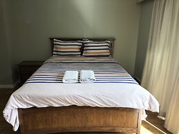 Dunbar Guest House