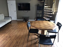 Dunbar Guest House