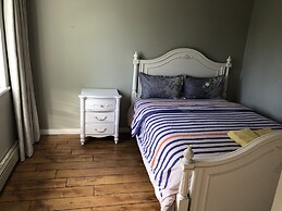 Dunbar Guest House