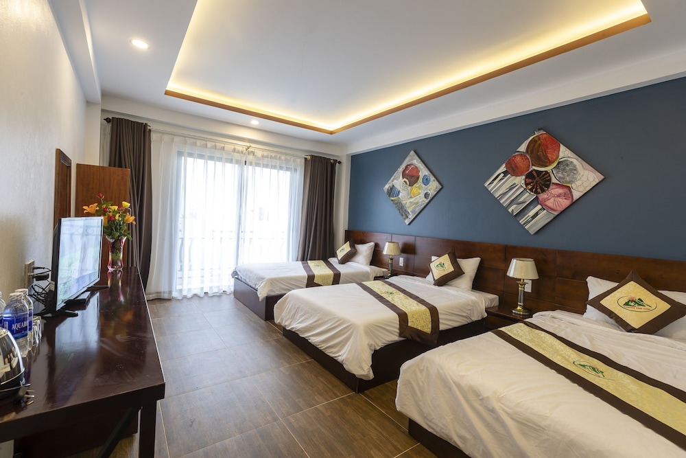 Sunshine View Hotel