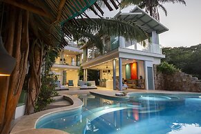 Anjali Casa Divina