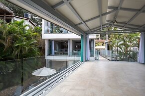 Anjali Casa Divina