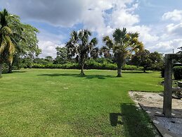 OYO Hotel Cedros & Spa