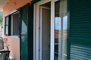 Odysseia Apartments