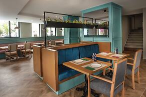 Eliada Hotel