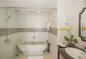 Roxana River Villa