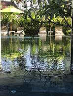 Roxana River Villa