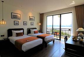 Roxana River Villa