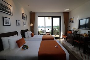 Roxana River Villa