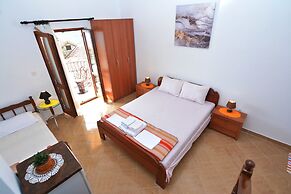 Apartments & Rooms Vanja
