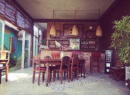 The Happy Bird B&B