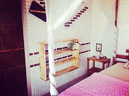 The Happy Bird B&B