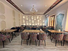AYUB Modern & Heritage HOTEL