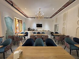 AYUB Modern & Heritage HOTEL