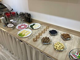 AYUB Modern & Heritage HOTEL