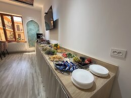 AYUB Modern & Heritage HOTEL