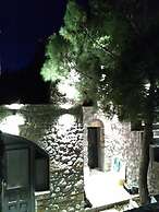 Spitakia Cottages