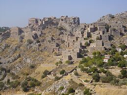 Spitakia Cottages