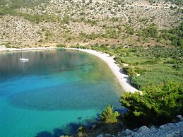 Spitakia Cottages