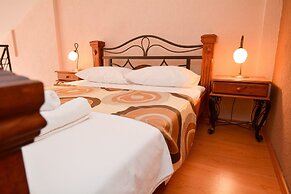 Apartment House 91