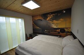 BS16 HOTEL