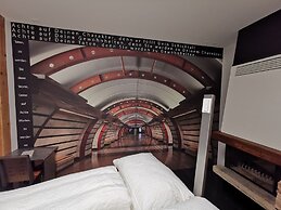BS16 HOTEL