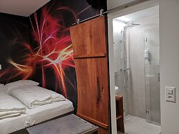 BS16 HOTEL