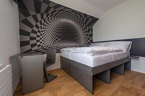 BS16 HOTEL
