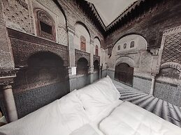 BS16 HOTEL
