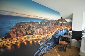 BS16 HOTEL