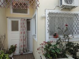 Vina's Place