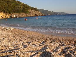 Delphin Rooms Sivota