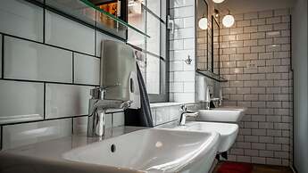 Turn Hostel