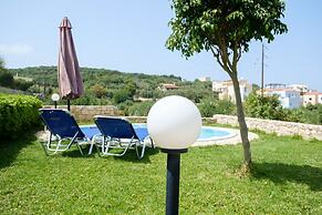 Chill & Relax Home with Pool near Beach