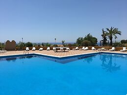 Les Terrasses De Cala Llevado