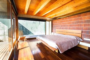 Santa Monica Holiday House