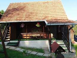 Apartment Sarganska Osmica 8