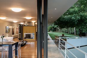 Villa 7 Masterwork Contemporary