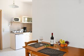 Litinas Apartments