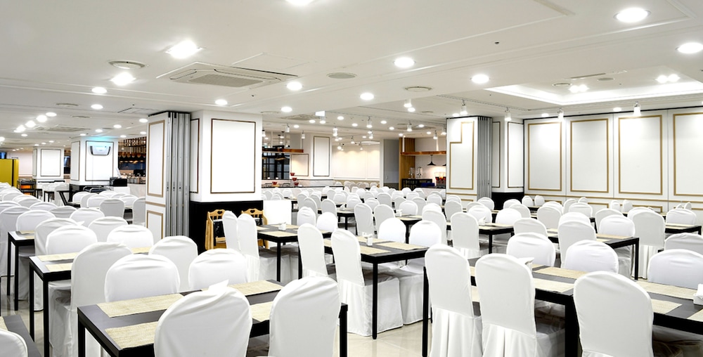 Utop Marina Hotel & Resort