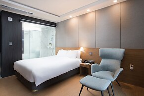 Utop Marina Hotel & Resort