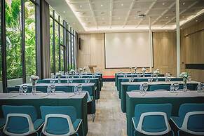 Baitong Hotel & Resort