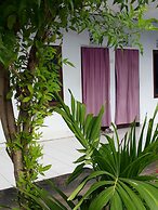 Menjangan Hostel