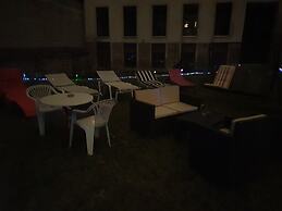 Fanaa Apartment