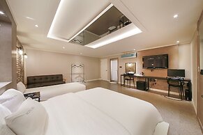 HoTel KINO