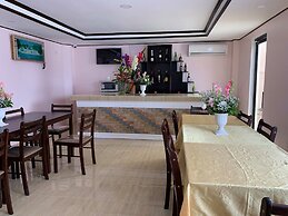 Adams View Hotel